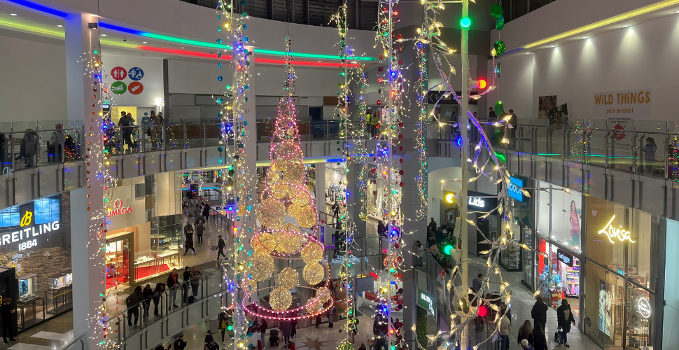 A photograph of drake circus at xmas